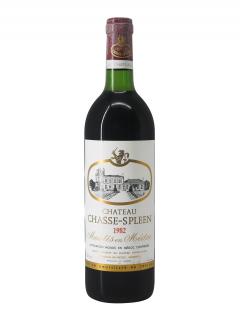Château Chasse-Spleen 1982 Original wooden case of 12 bottles (12x75cl)