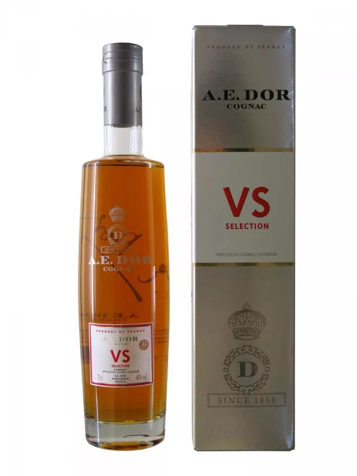 Cognac  VS Selection A.E. DOR Coffret d'une bouteille (70cl)